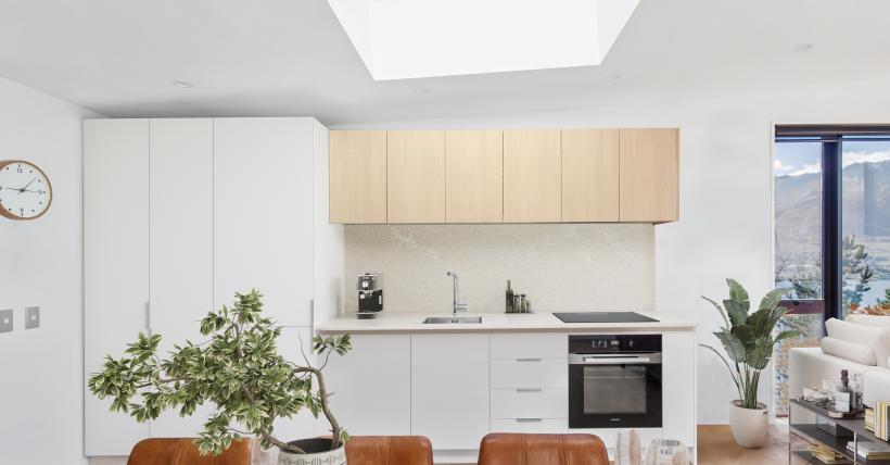 Dining to kitchen square
