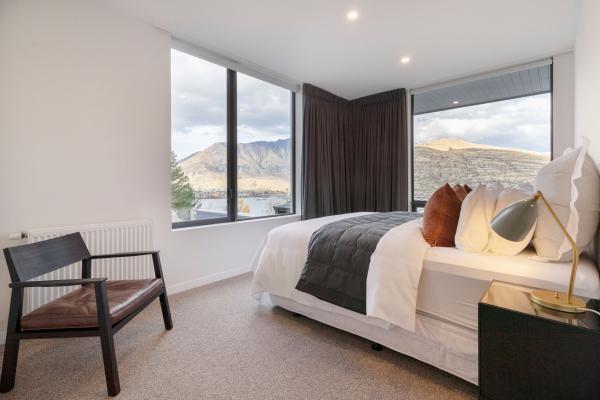 VaughanBrooofield Alpha Properties 060